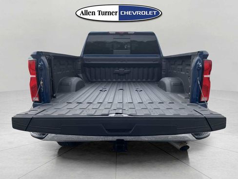 Used 2024 Chevrolet Silverado 2500 LTZ w/ LTZ Plus Package image 9