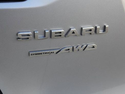 Used 2025 Subaru Outback AWD/4WD image 18