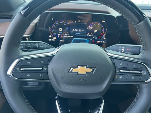 New 2026 Chevrolet Suburban High Country image 23