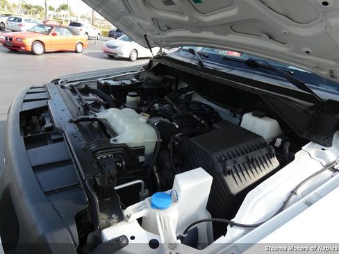 Used 2021 Nissan NV 3500 SV image 7