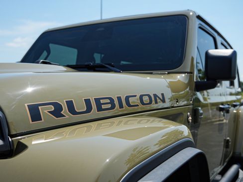 Used 2026 Jeep Wrangler Unlimited Rubicon AWD/4WD image 11