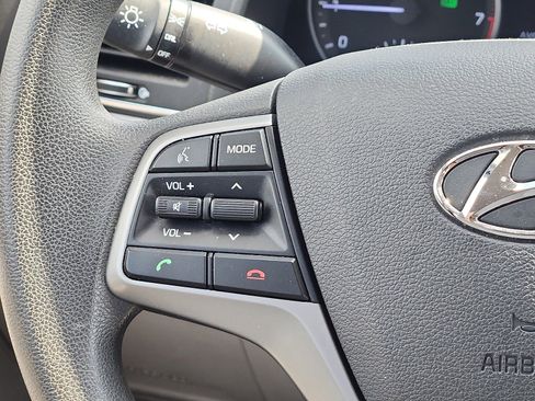 Used 2018 Hyundai Elantra SE image 15