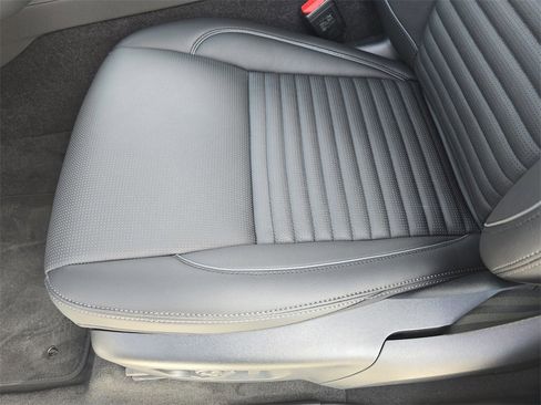 New 2026 Land Rover Discovery Sport Landmark image 29