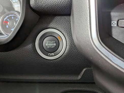 Used 2021 RAM 1500 Laramie AWD/4WD image 33