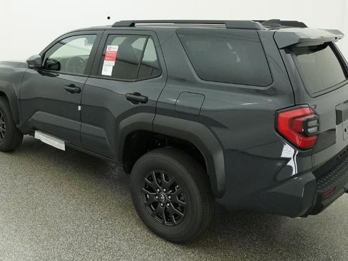 New 2026 Toyota 4Runner SR5 RWD image 5