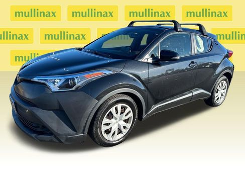 Used 2019 Toyota C-HR LE image 10