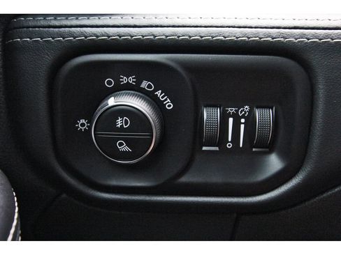 Used 2023 RAM 3500 Limited AWD/4WD image 19