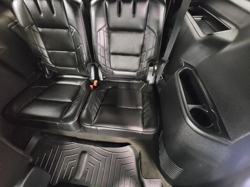 Used 2018 Ford Explorer Platinum image 20