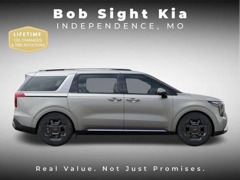 New 2026 Kia Carnival SX image 7