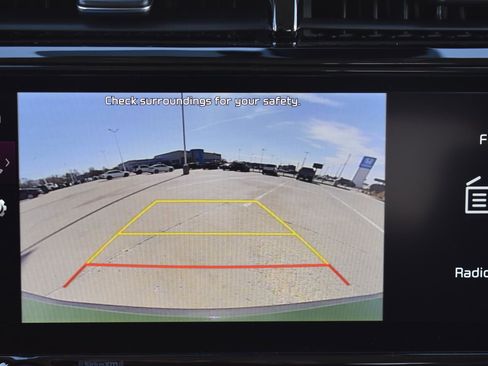 Used 2023 Kia Soul EX image 11