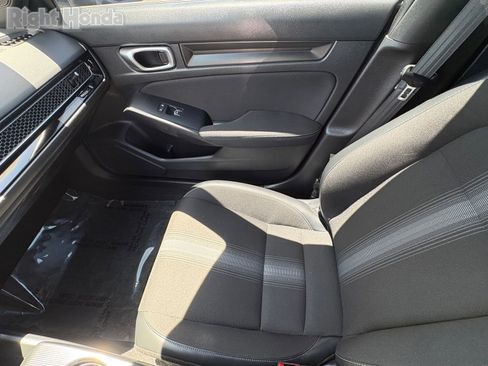 Used 2023 Honda Civic Sport image 14