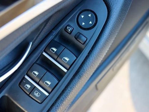 Used 2011 BMW 535i Sedan image 14