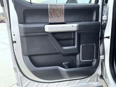 Used 2019 Ford F250 Lariat w/ Lariat Ultimate Package image 21