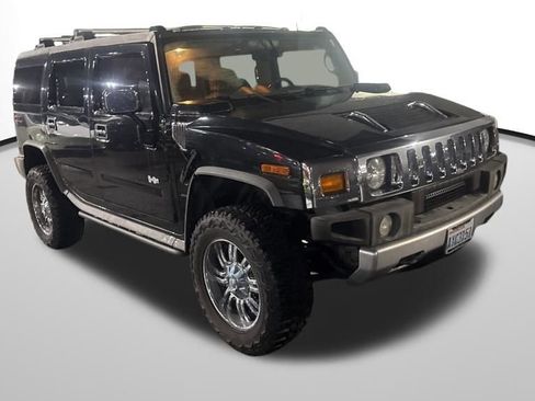 Used 2004 HUMMER H2 w/ Chrome Appearance Package image 7