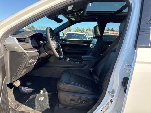 New 2026 Jeep Grand Cherokee L Limited image 19