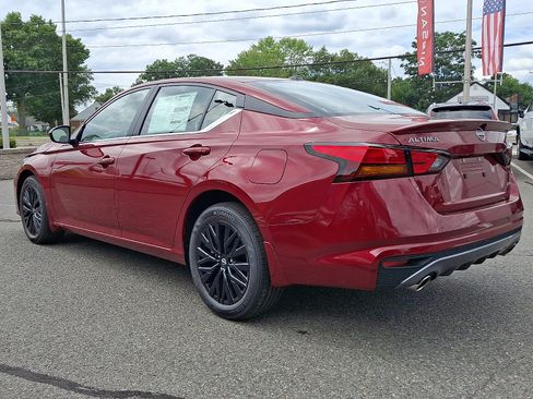 New 2026 Nissan Altima 2.5 SV w/ SV Special Edition Package AWD/4WD image 3