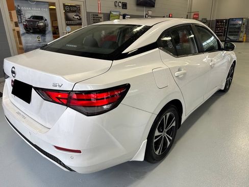 Certified 2023 Nissan Sentra SV FWD image 3