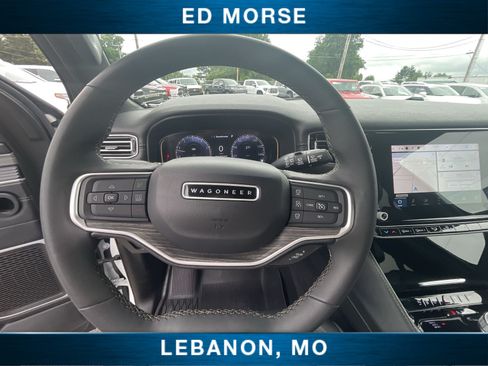 Used 2024 Jeep Wagoneer Series III AWD/4WD image 11