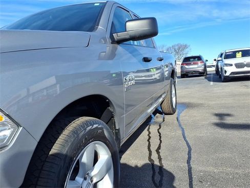 Used 2024 RAM 1500 Classic SLT image 5