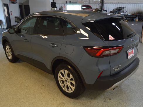 Used 2024 Ford Escape Active image 5