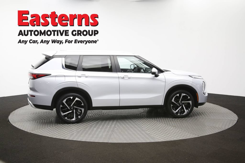 Used 2024 Mitsubishi Outlander SE AWD/4WD image 44