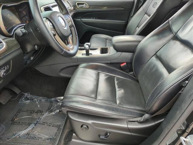 Used 2015 Jeep Grand Cherokee Overland RWD image 16