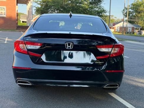 Used 2019 Honda Accord Sport image 5