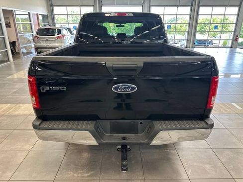 Used 2017 Ford F150 XLT AWD/4WD image 10
