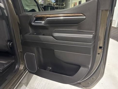 Used 2023 GMC Sierra 1500 Elevation w/ X31 Off-Road Package image 32