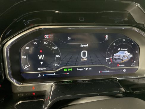 Used 2025 GMC Sierra 1500 SLT image 12