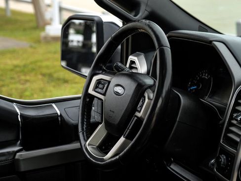 Used 2020 Ford F150 Platinum w/ Equipment Group 701A Luxury AWD/4WD image 12