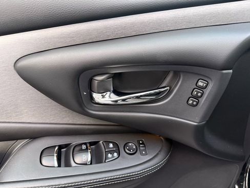 Used 2019 Nissan Murano SL image 16