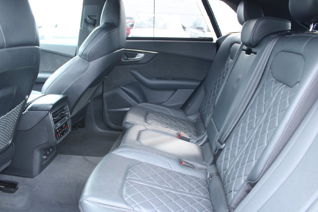 Used 2022 Audi SQ8 Prestige w/ Prestige Package AWD/4WD image 39