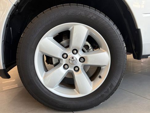 Used 2013 RAM 1500 Express AWD/4WD image 12
