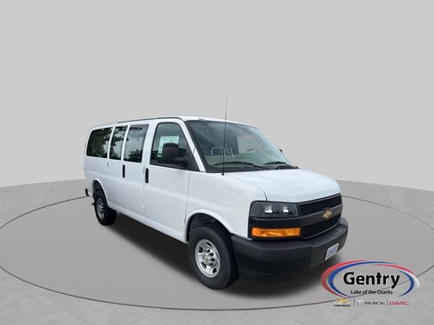 New 2026 Chevrolet Express 2500 w/ Driver Convenience Package RWD image 6