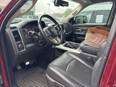 Used 2017 RAM 2500 Laramie w/ Sport Appearance Group AWD/4WD image 10