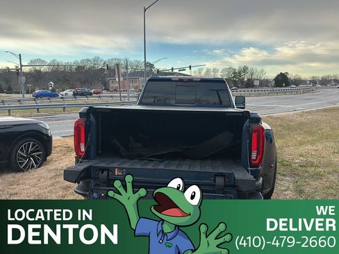 Used 2020 GMC Sierra 3500 Denali w/ Denali Ultimate Package image 13