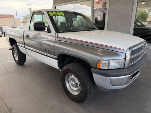 Used 1994 Dodge Ram 1500 Truck 4x4 Regular Cab image 2