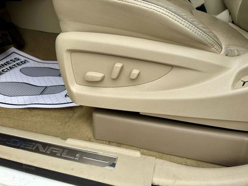 Used 2017 GMC Yukon XL Denali w/ Open Road Package image 9