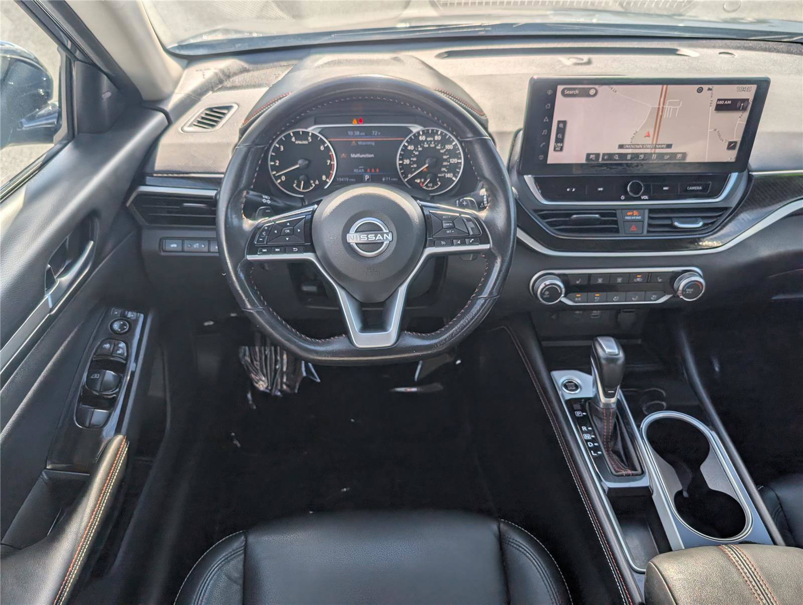 Used 2024 Nissan Altima 2.5 SR w/ SR Premium Package FWD image 17