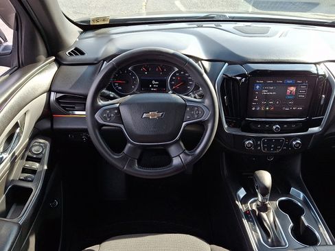 Used 2022 Chevrolet Traverse LT AWD/4WD image 12