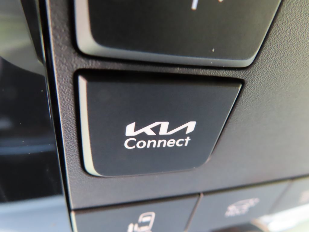 Certified 2026 Kia Carnival EX FWD image 15