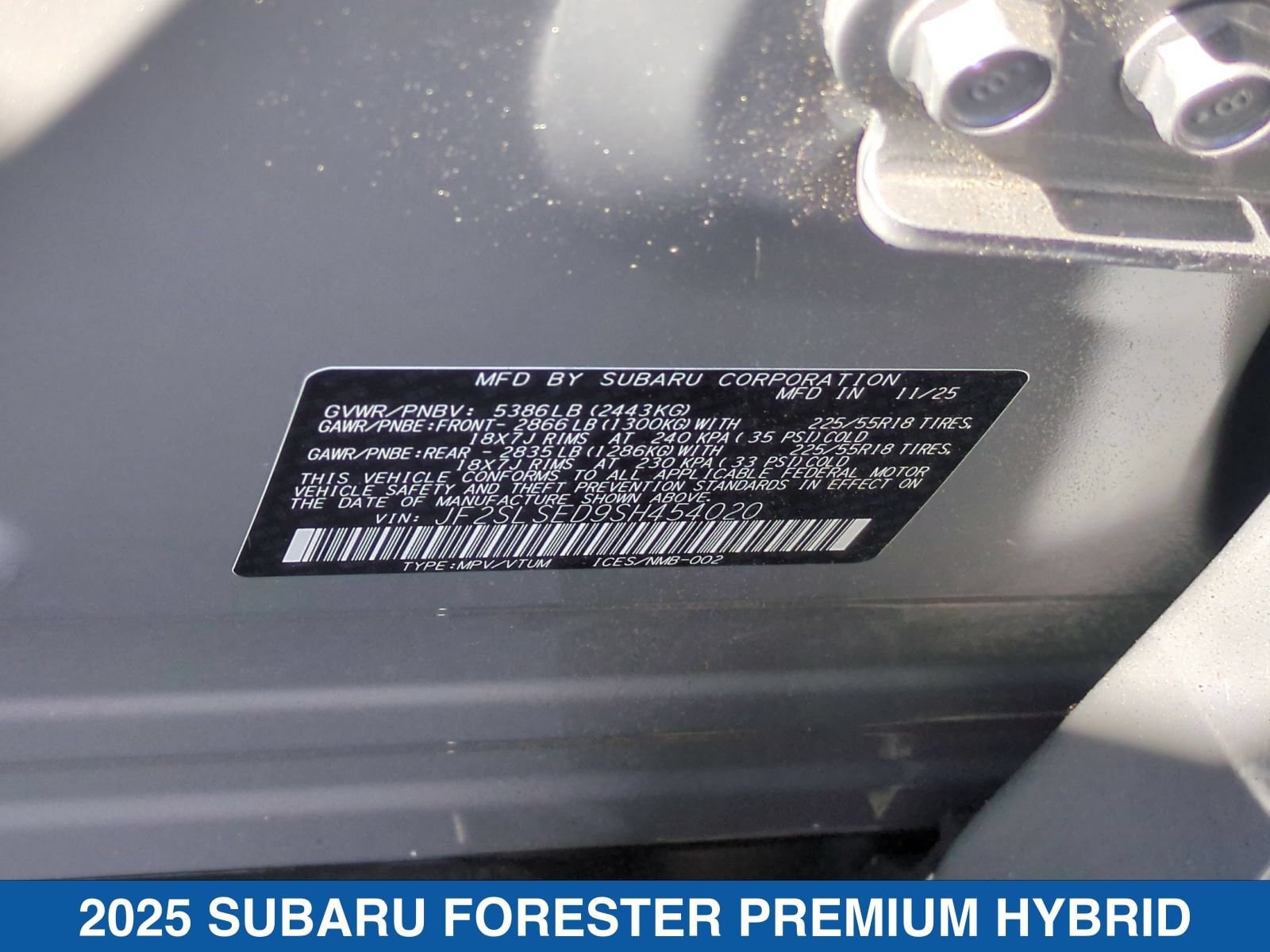 Certified 2025 Subaru Forester Premium AWD/4WD image 39