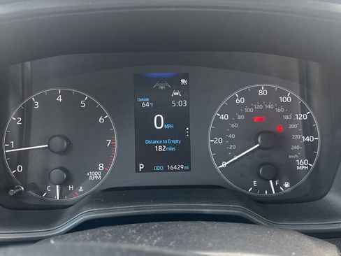 Used 2025 Toyota Corolla LE FWD image 4