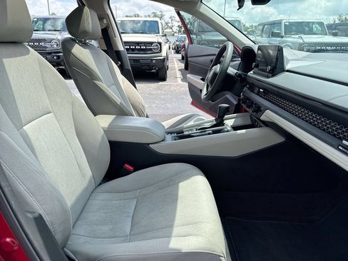 Used 2024 Honda Accord EX image 21