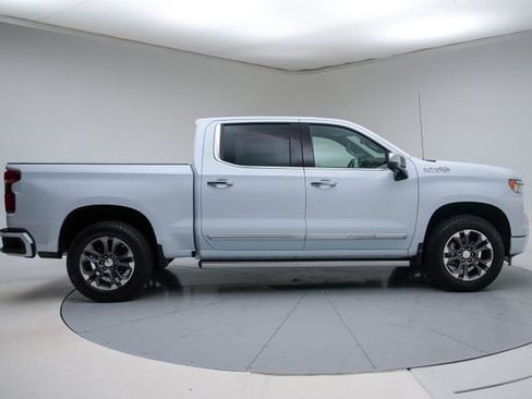 New 2026 Chevrolet Silverado 1500 High Country w/ Technology Package AWD/4WD image 9