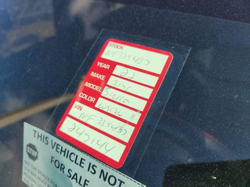 Used 2022 GMC Sierra 3500 Denali w/ Denali Ultimate Package image 10