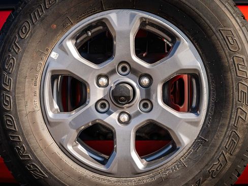 Certified 2024 Ford Bronco Big Bend image 18