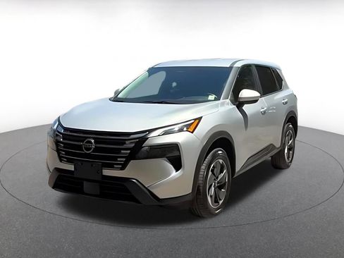 Used 2025 Nissan Rogue SV AWD/4WD image 8