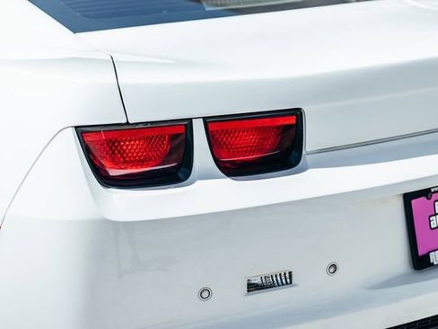 Used 2013 Chevrolet Camaro SS w/ SS Performance Package RWD image 41